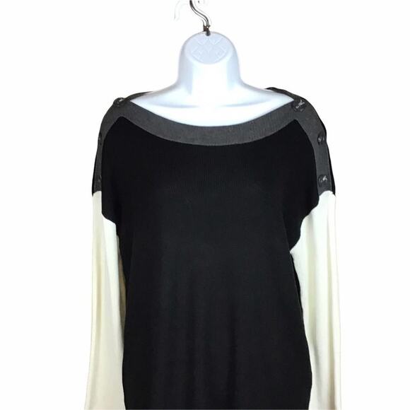 Vince Camuto Women’s Medium Colorblock Sweater Black Off White Button Shoulder - Picture 7 of 16